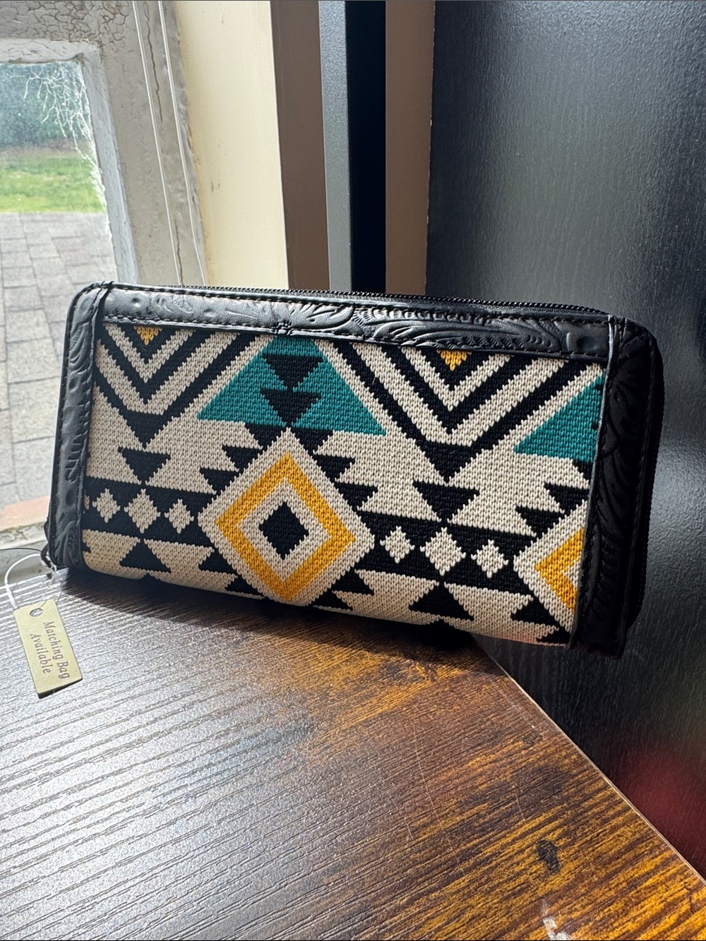Montana west tapestry zip wallet nwt